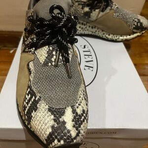 Steve Madden sneakers